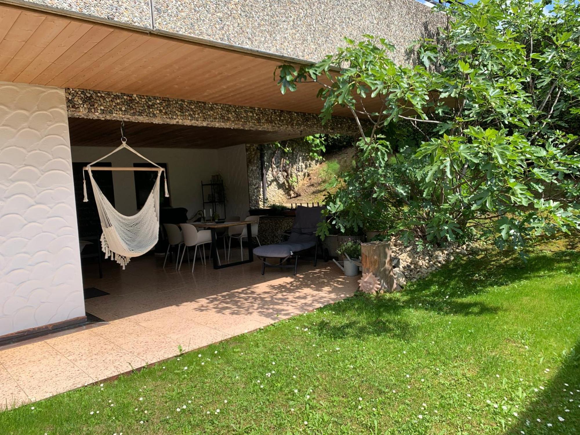 Ruhig, Sonnig Und Etwas Speziell Apartment Hilzingen Luaran gambar